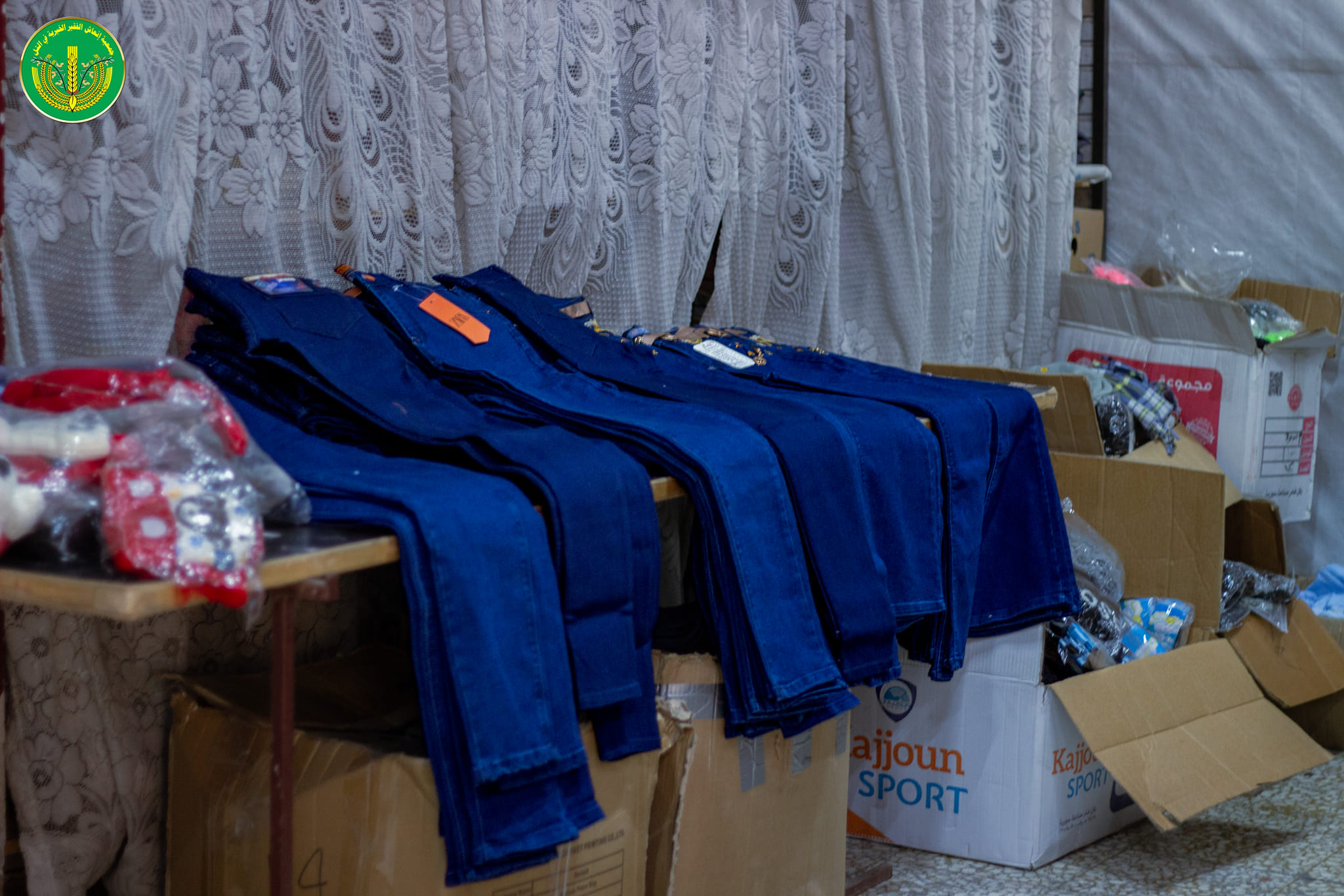 الانتهاء من توزيع المساعدات المالية والعينية لشهر 10 للمدرجين والأيتام في الجمعية.